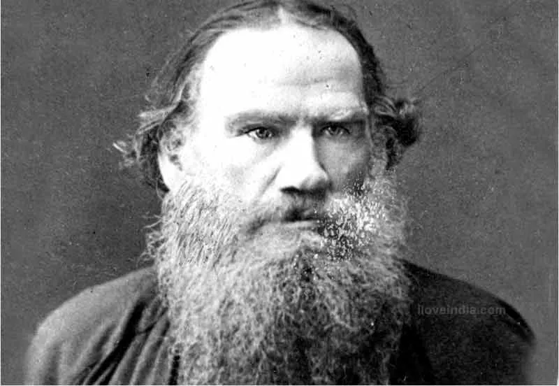 LEV TOLSTOI, scriitorul rus, care a criticat Biserica Ortodoxă în mai multe lucrări