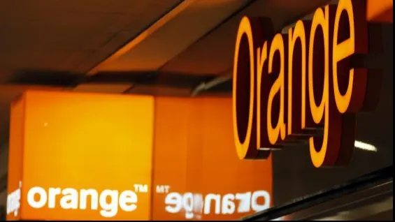 Lovitură de imagine pentru Orange România