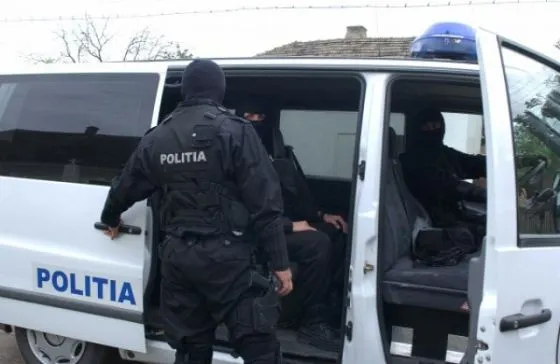 Percheziţii în Buzău, la persoane bănuite de ilegalități în domeniul silvic și braconaj 