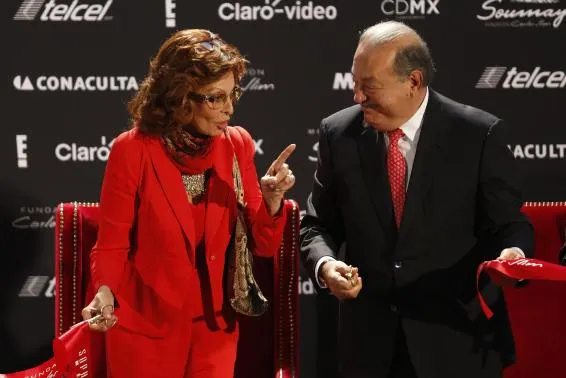 Sophia Loren: Aş juca într-un film al unui regizor român