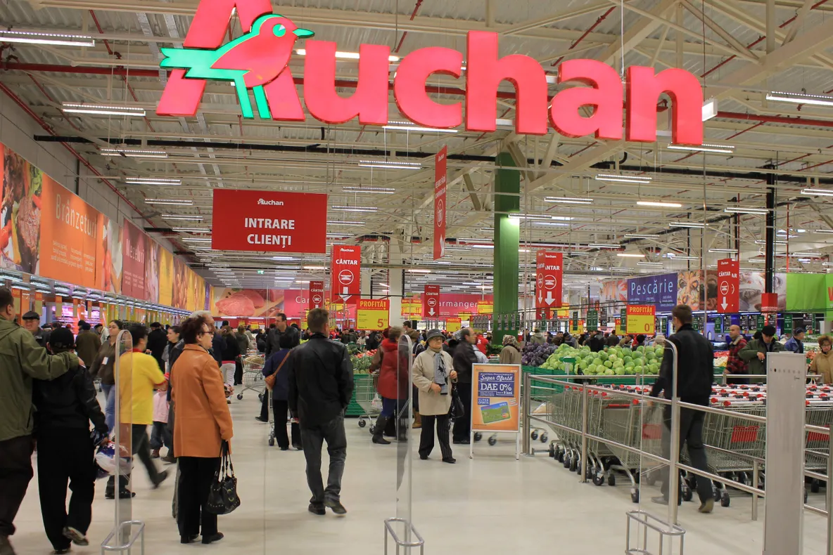 Anunț BOMBĂ de la Auchan. E vestea anului