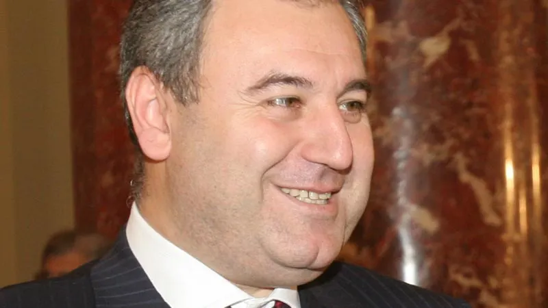 DOSARUL MICROSOFT. Cocoş a cerut 17,5 milioane euro pentru el, Gheorghe Ştefan şi Gabriel Sandu