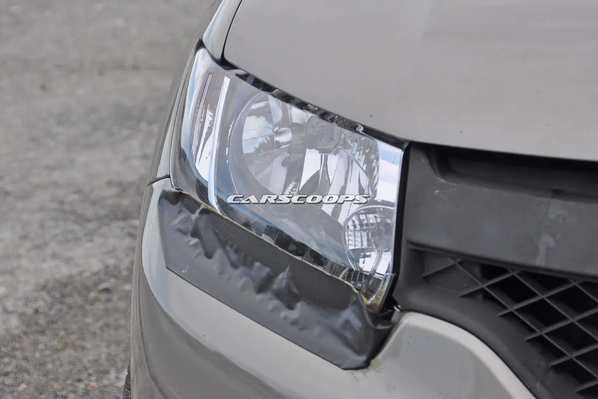 DACIA LOGAN SPORT! Imagini spion cu un MISTERIOS model Dacia Logan