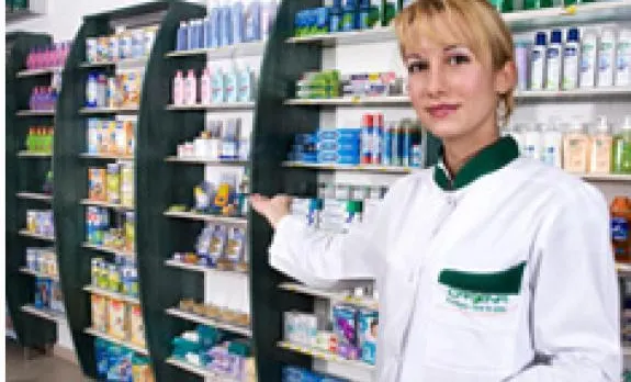 LEGEA FARMACIEI îi poate băga "în boală" pe mulţi. CE SE SCHIMBĂ din 2015