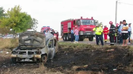 ACCIDENT CUMPLIT în Buzău: victima a ars de vie în maşină 