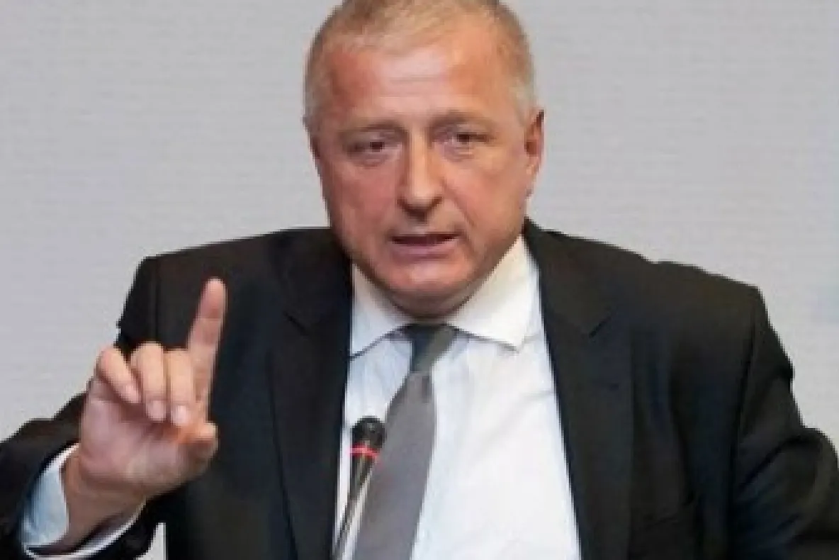 Deputatul PSD ION ADAM a legalizat afacerea CARITAS, la începutul anilor 90