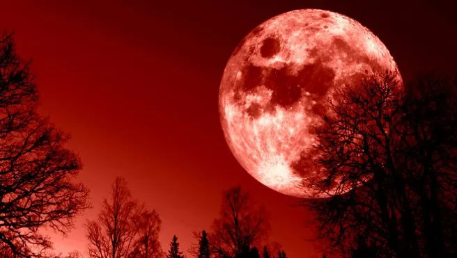 ECLIPSĂ TOTALĂ de Lună. Ce evenimente epocale anunţă "LUNA SÂNGERIE"