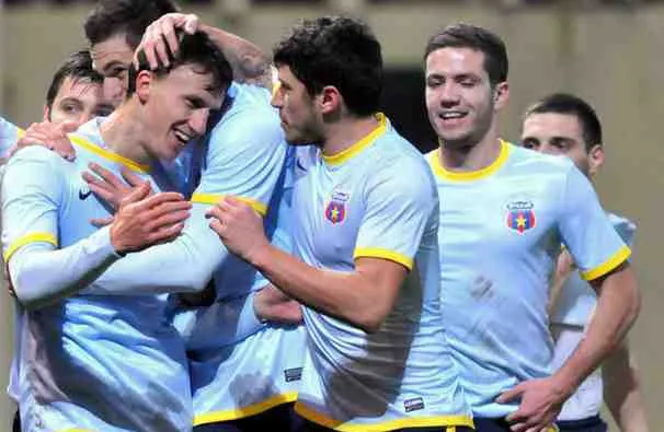 STEAUA. BOMBĂ - Campioana pierde un jucător de bază. Pleacă împreună cu Piţi la arabi