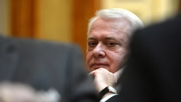 Ionescu: Hrebenciuc a devenit din "eminența cenușie" și "guzganul rozaliu" PUŞCĂRIABILUL PĂDURILOR