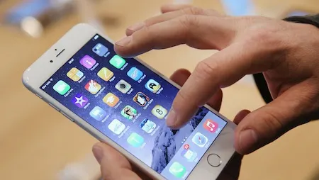 iPhone CUCEREȘTE TOTUL: aceste cifre confirmă IDEEA GENIALĂ a Apple!