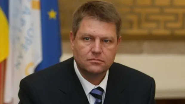 Iohannis, către Ponta : Nu-mi băgați părinții în această mizerie de campanie pe care o faceți 