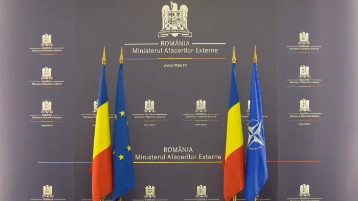 MAE vrea să achiziţioneze servicii de call center pentru românii din străinătate