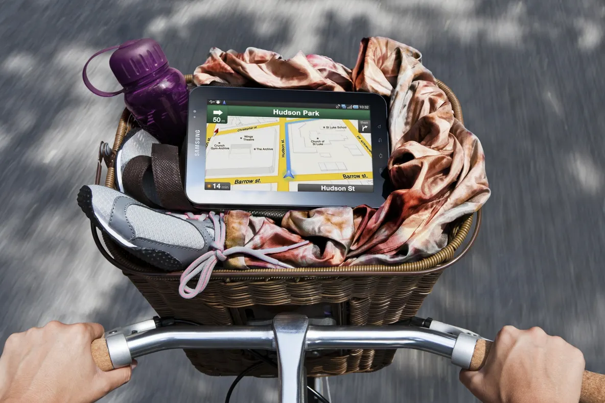 Cea mai bună TABLETĂ PENTRU GPS. Asigură-te că nu mai ceri NICIODATĂ indicații!