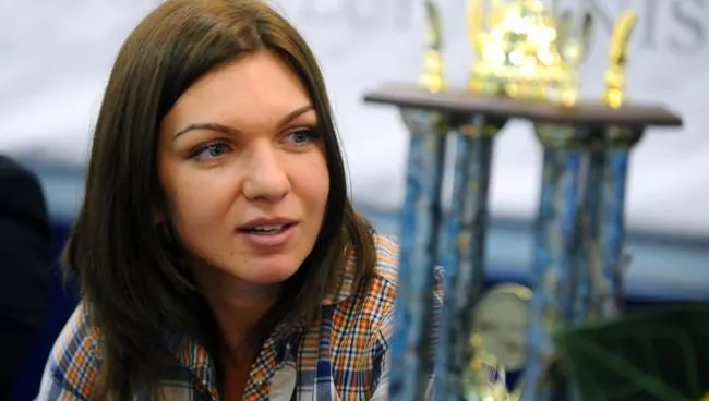 SIMONA HALEP. Experţii din tenis au ridicat-o în slăvi pe jucătoarea care a impresionat la Singapore