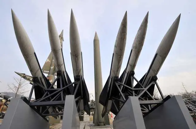 Rusia ACUZĂ: Elementele antirachetă în Europa încalcă grav Tratatul forţelor nucleare intermediare