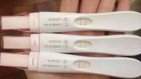 VIEŢI DISTRUSE de o PRACTICĂ HALUCINANTĂ. Ce fac FEMEILE cu TESTELE de SARCINĂ