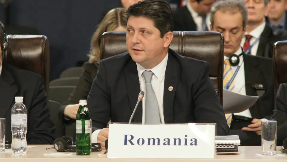 COZMIN GUȘĂ: Titus Corlățean A FOST de fapt DEMIS, Iohannis rămâne fără o temă de atac