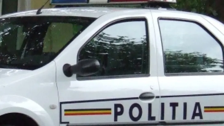 MOARTE SUSPECTĂ: O bătrână de la un cămin a murit împinsă pe scări de altă femeie
