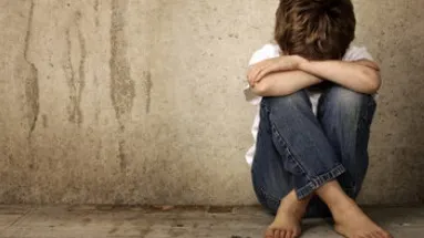 Anchetă în școală, după ce un părinte a reclamat că fiul său a fost bătut de un profesor 