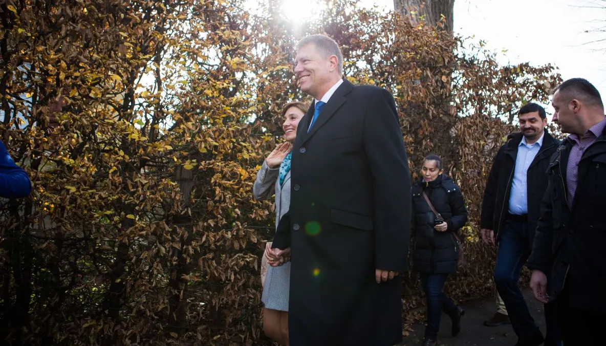 KLAUS IOHANNIS: dezvăluirile vecinilor despre viaţa neştiută a preşedintelui ales