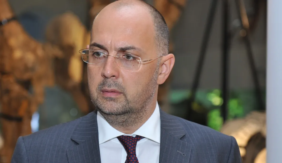 Pliante ANTI-IOHANNIS, în LIMBA MAGHIARĂ. UDMR a sesizat BEC