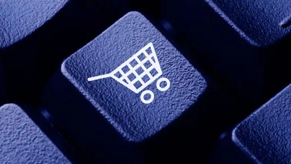 Cum funcţionează magazinul online Fashion Days
