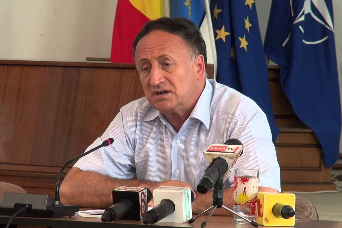 Percheziţii DNA la Primăria Piteşti. TUDOR PENDIUC, MITĂ de 1 milion de EURO