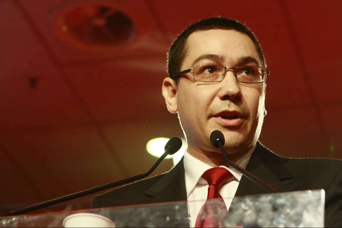 Ponta, mesaj către Diaspora: Încă nu s-au închis secțiile de vot.Dacă nu se fraudează, se face coadă