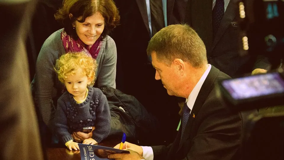 CNA: Realitatea TV, de partea lui Klaus Iohannis în campania electorală