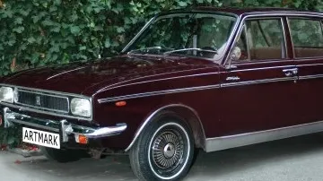 11 colecţionari s-au bătut pe limuzina lui Ceausescu. S-a vândut la un preţ de 10 ori mai mare