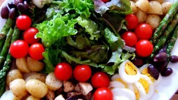 Cum corectăm excesele alimentare făcute de Paşte. Este înfometarea o alegere bună?