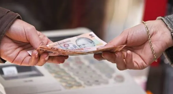 SURPRIZĂ - Cu cât a CRESCUT SALARIUL mediu
