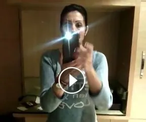 Fabulos. Cum reacționează două românce într-un hotel de cinci stele. VIDEO