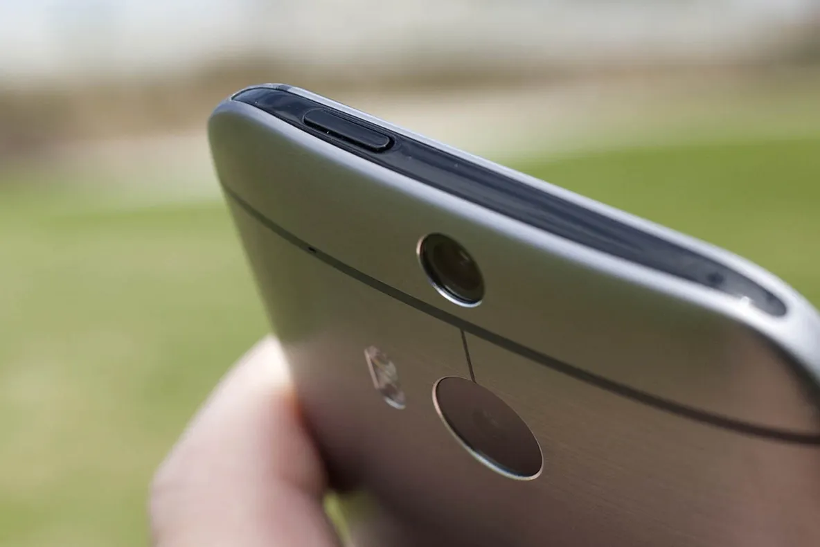 Uită de iPhone! Acesta este telefonul pe care toți și-l vor dori în 2015