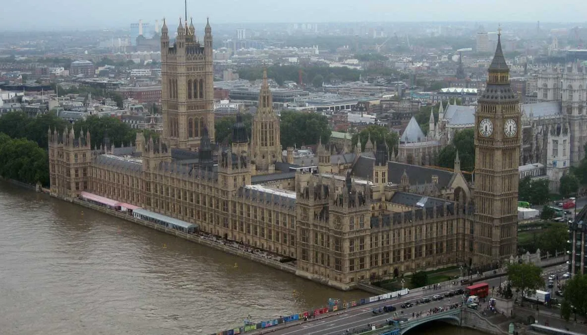Noua lovitură pe care Marea Britanie o dă imigranţilor. Propunere legislativă a Guvernului britanic