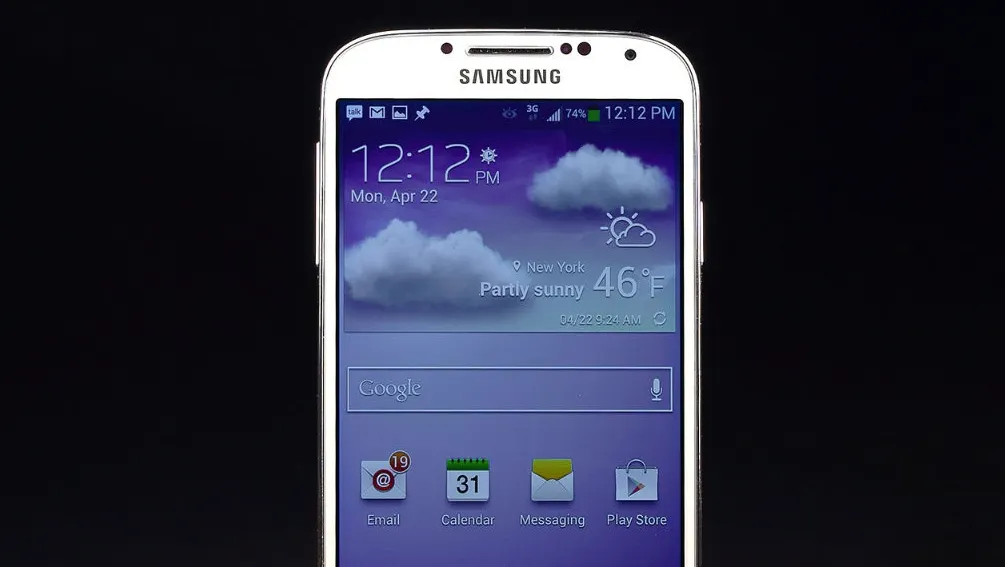 Să fie acesta telefonul pe care FANII SAMSUNG îl așteaptă? Imaginile care DEZAMĂGESC