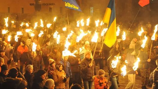 Marş cu torţe al extremei drepte la Kiev