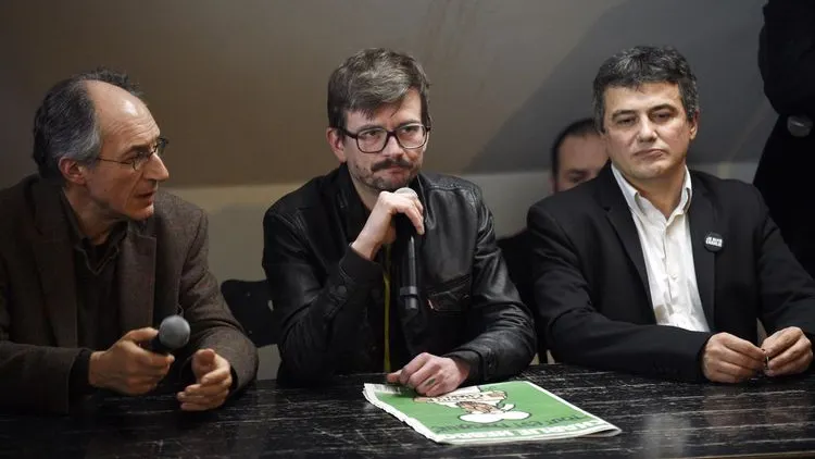 REACŢIA musulmanilor la prima ediţie CHARLIE HEBDO după atacurile teroriste: copertă cu Mahomed
