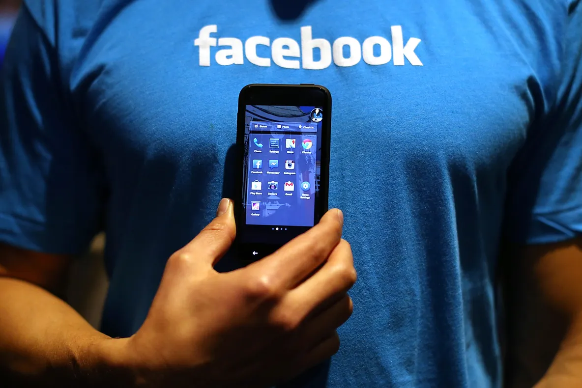 DROGURILE digitale ale noii generații: Cum sunt, ÎN REALITATE, Facebook, Instagram și alte rețele!