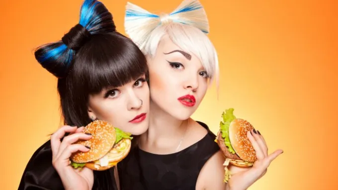 Ce efecte are fast-food-ul asupra creierului