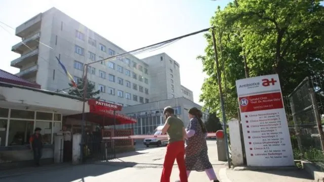 SCANDALOS. Medic neurochirurg din Iaşi, ACUZAT de EXPERIMENTE ILEGALE pe pacienţi