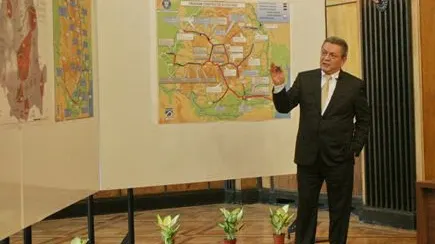 Master planul pe Transporturi, corectat cu pixul roşu de Comisia Europeană