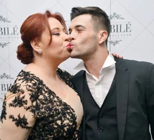 Oana Roman a împlinit un an de căsătorie! Mesajul uluitor trimis de soț de peste mări și țări