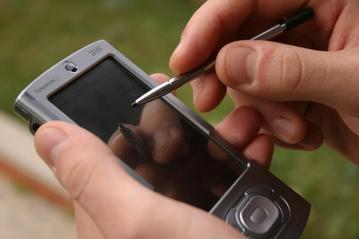 Compania care a ajutat la INVENTAREA SMARTPHONE-ului ar putea face o REVENIRE SPECTACULOASĂ