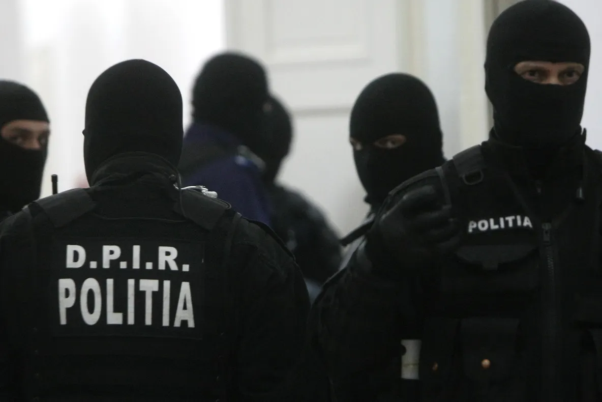 Șeful IPJ Timiș și adjunctul său, aduși la audieri la DNA 
