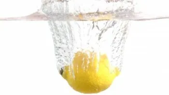 APA ALCALINĂ. Cum să-ţi păstrezi corpul sănătos