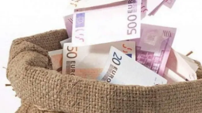 Pe urmele banilor din campanie. Partidele au rămas cu datorii după prezidenţiale