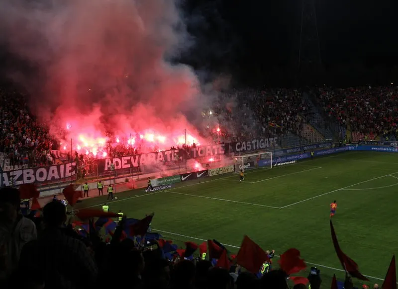 Iată documentele prin care MApN a cedat, în 1999, stadionul Steaua către Viorel Păunescu!