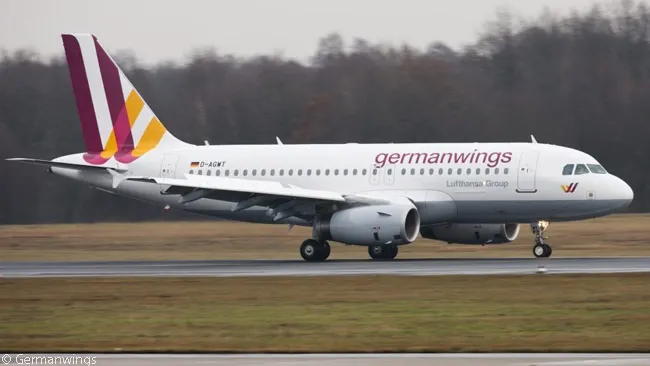 Dezvăluire cutremurătoare. Se aflau la bordul avionului Germanwings prăbuşit azi