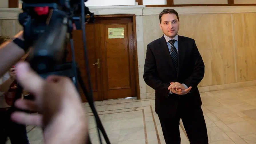 Dan Şova, după gratii de Crăciun. Mandatul de arestare preventivă, prelungit cu 30 de zile 
